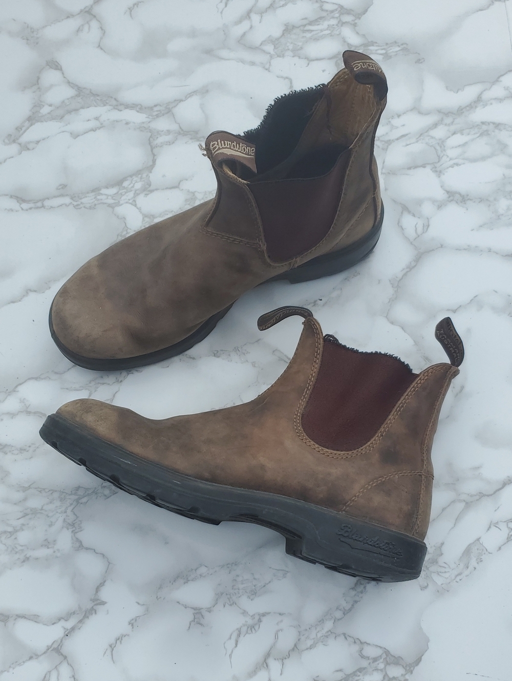 Blundstone 585 Classic Leather Chelsea Boots Rustic Brown - Men's 7 / AU 6